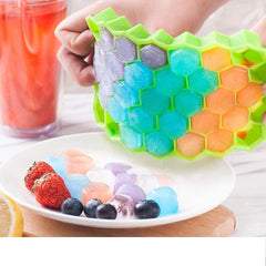 Honeycomb Ice Tray with Lid 37 cube
