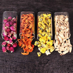 Square Glass Jar with Wooden Lid 330ml